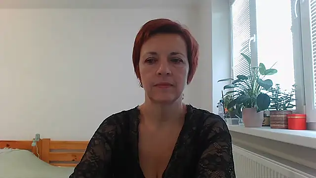 LoraLoraMay online show from 09.24.25