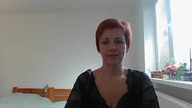 LoraLoraMay online show from 10.09.25