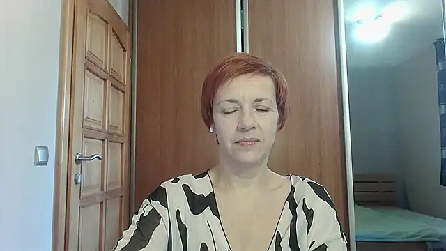 LoraLoraMay online show from 07.08.26