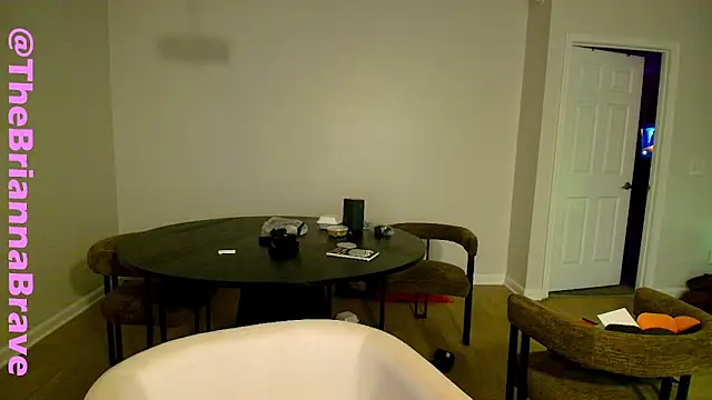 BriannaBrave online show from 01.07.26