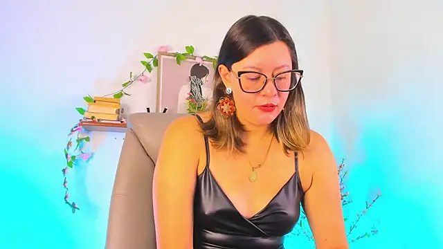 Chanelll Taylorr  online show from 03.23.26