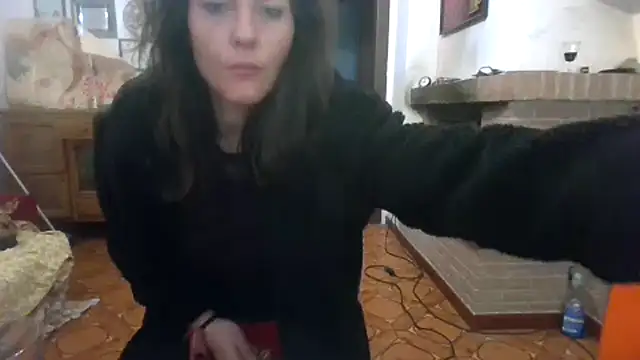 Snapshot of OniricFemme chatting on 02.22.25 OniricFemme online show from 02.22.25