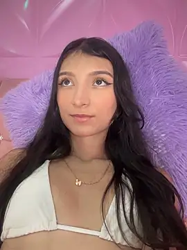 Snapshot of loly-yandere chatting on 01.05.25 loly-yandere online show from 01.05.25