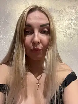 Snapshot of Aleksandrakis chatting on 01.27.25 Aleksandrakis online show from 01.27.25