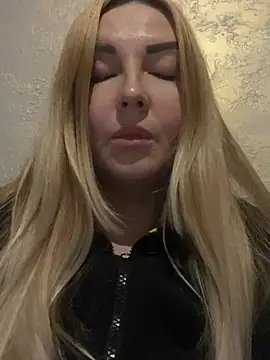 Snapshot of Aleksandrakis chatting on 02.16.25 Aleksandrakis online show from 02.16.25
