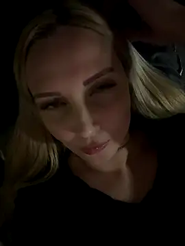 Snapshot of Aleksandrakis chatting on 09.25.25 Aleksandrakis online show from 09.25.25