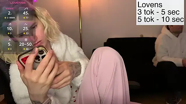 Snapshot of Sexy_Sweets chatting on 01.31.26 Sexy Sweets online show from 01.31.26