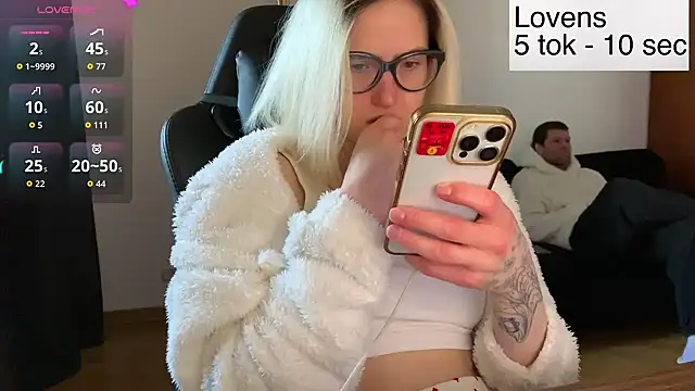 Snapshot of Sexy_Sweets chatting on 02.03.26 Sexy Sweets online show from 02.03.26