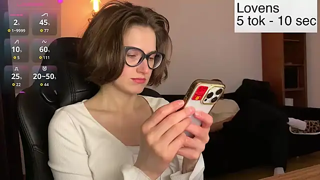 Snapshot of Sexy_Sweets chatting on 02.07.26 Sexy Sweets online show from 02.07.26