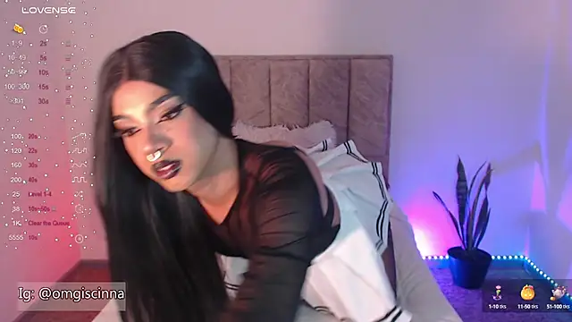 Snapshot of _CINAMON_13_ chatting on 02.02.25 CINAMON 13 online show from 02.02.25