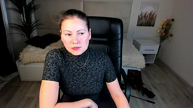 Snapshot of Dana__dom chatting on 02.12.25 Dana dom online show from 02.12.25