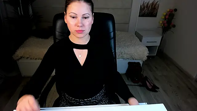 Snapshot of Dana__dom chatting on 02.18.25 Dana dom online show from 02.18.25