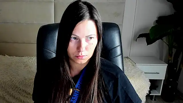 Dana  dom online show from 10.20.25