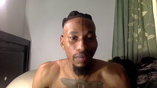 KingDerRico online show from 11.18.25