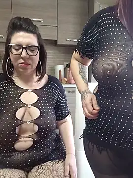 Snapshot of carolyne2023 chatting on 02.08.26 carolyne2023 online show from 02.08.26