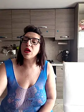 Snapshot of carolyne2023 chatting on 03.04.26 carolyne2023 online show from 03.04.26