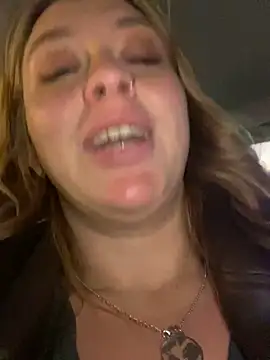 Snapshot of Sweet___Emily chatting on 01.02.25 Sweet Emily online show from 01.02.25