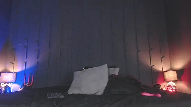 MorganaCrowley online show from 01.05.25