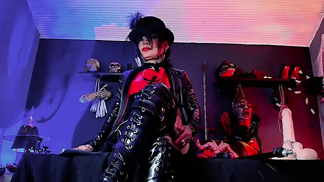 MorganaCrowley online show from 10.28.25