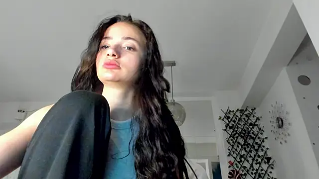 Snapshot of IreneVON chatting on 12.16.24 IreneVON online show from 12.16.24