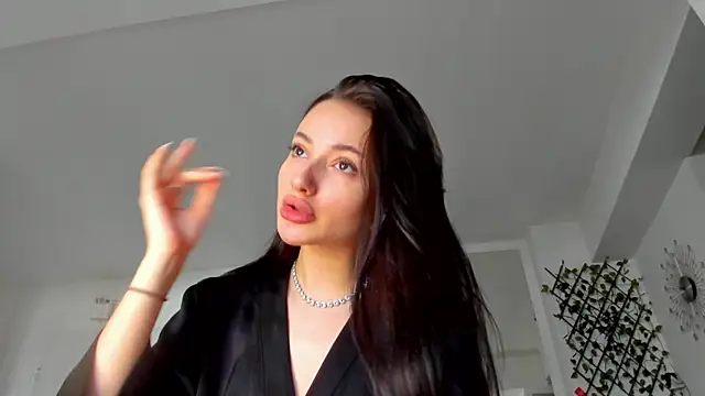 Snapshot of IreneVON chatting on 01.15.25 IreneVON online show from 01.15.25