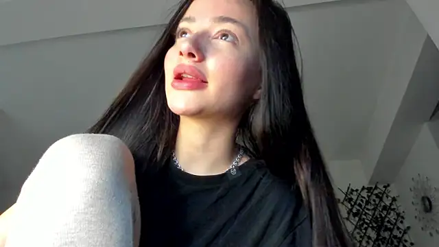 Snapshot of IreneVON chatting on 01.22.25 IreneVON online show from 01.22.25