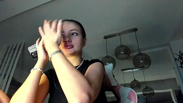 IreneVON online show from 11.23.25