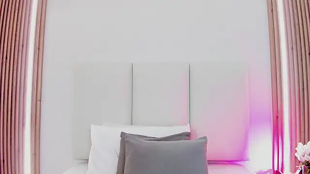 Emily robertss online show from 03.21.26