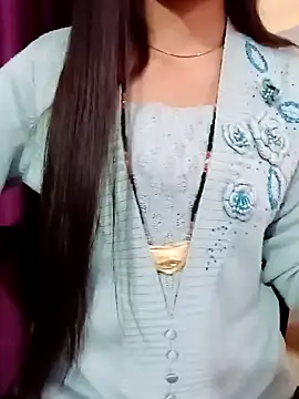 Snapshot of Slim_bhabhi chatting on 12.31.24 Slim bhabhi online show from 12.31.24