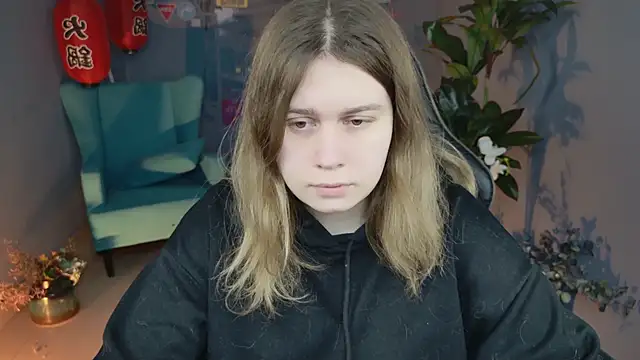 FioraMarmoris online show from 02.15.25