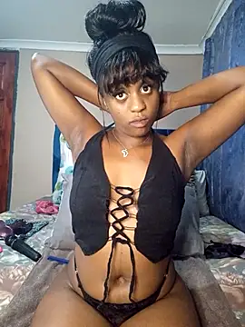 Queen-Chocolate online show from 03.01.25