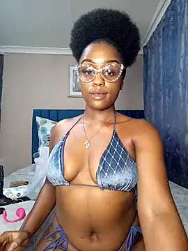 Queen-Chocolate online show from 03.22.25