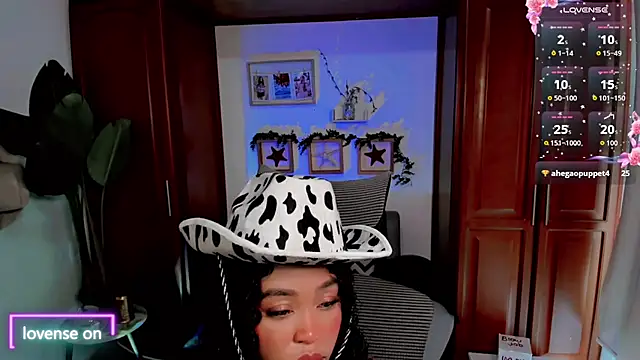 Snapshot of doris_cruz chatting on 10.01.25 doris cruz online show from 10.01.25