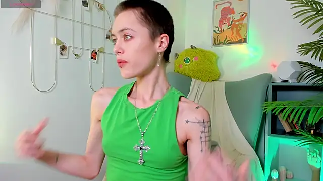 PamelaYong online show from 02.01.25