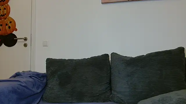 Jasmin-White online show from 11.29.25