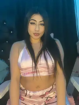 Snapshot of KittyRous chatting on 01.18.25 KittyRous online show from 01.18.25