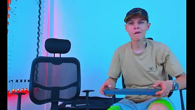 HOT boy2025 online show from 11.20.25