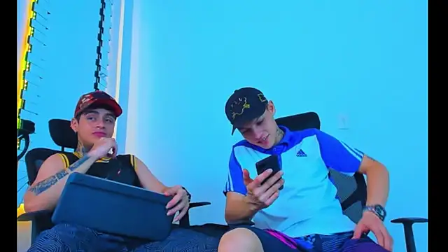 HOT boy2025 online show from 11.30.25