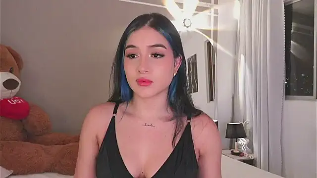 AnnyHizzle online show from 11.05.25