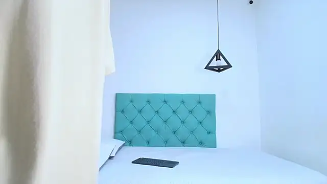 Tinny and Candy online show from 02.16.25