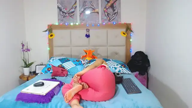 valentina hearts online show from 03.11.25