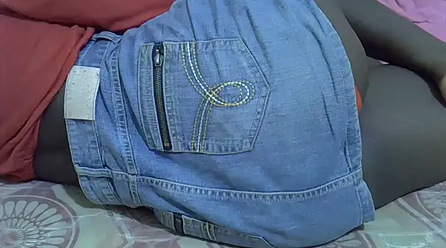 naughtycate  online show from 02.24.25