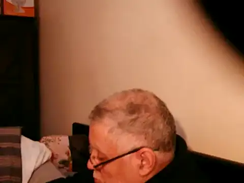 100Tauros online show from 02.16.25