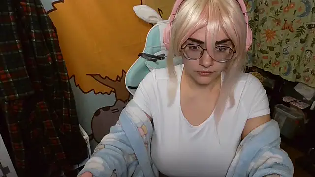 Snapshot of mochi_rainbow chatting on 01.21.25 mochi rainbow online show from 01.21.25