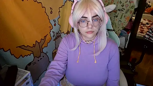 Snapshot of mochi_rainbow chatting on 01.24.25 mochi rainbow online show from 01.24.25