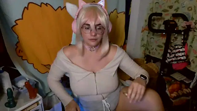 Snapshot of mochi_rainbow chatting on 01.28.25 mochi rainbow online show from 01.28.25