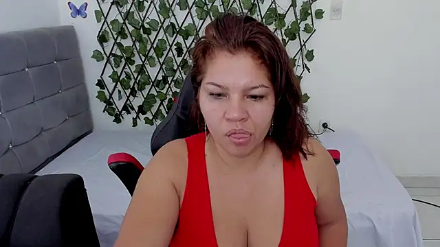 Snapshot of Ladysexy_hot19 chatting on 12.27.24 Ladysexy hot19 online show from 12.27.24