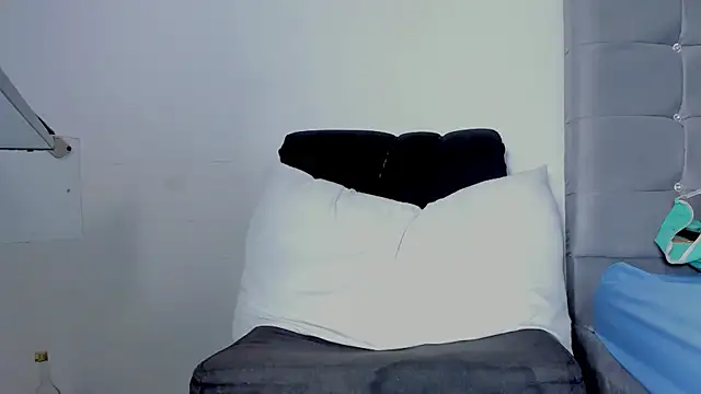 Snapshot of Ladysexy_hot19 chatting on 12.31.24 Ladysexy hot19 online show from 12.31.24