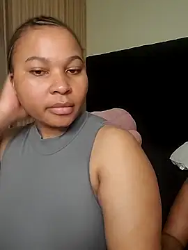 R-thequeen online show from 06.19.26