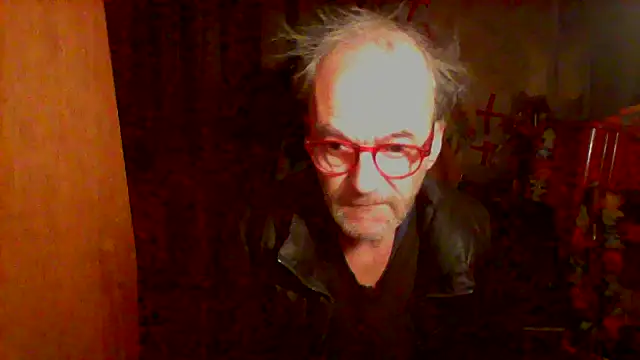 Snapshot of nice6incs chatting on 10.31.25 nice6incs online show from 10.31.25